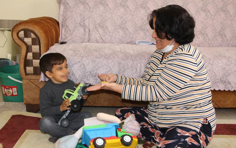 Mersin'de çocuğunun babasının bulunmasını isteyen kadın Müge Anlı'ya seslendi - Resim: 4