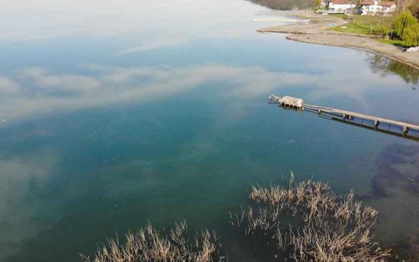 Karaya oturan kayıklar sular altında! Sapanca Gölü'nde son durum: Su seviyesi yükseldi - Resim: 2