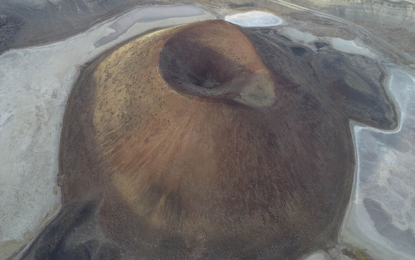 'Dünyanın nazar boncuğu' kurudu! Konya Meke Gölü'ne kurtarma operasyonu - Resim: 2