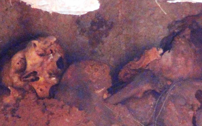 Kepçeyi vurunca ortaya çıktı! Muğla'da su kanalı kazısında işçiler antik mezar buldu - Resim: 4