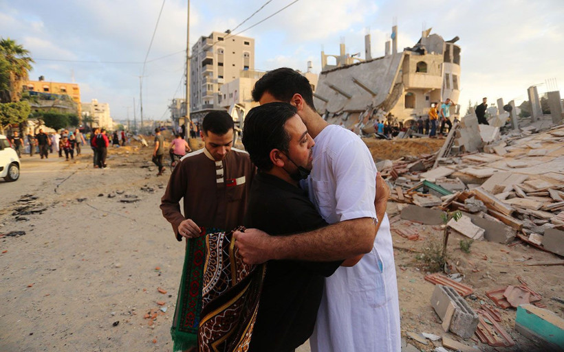 Gazze'de şehit sayısı yükseliyor! Gazze'de camilerde bayram namazı kılınamadı - Resim: 1