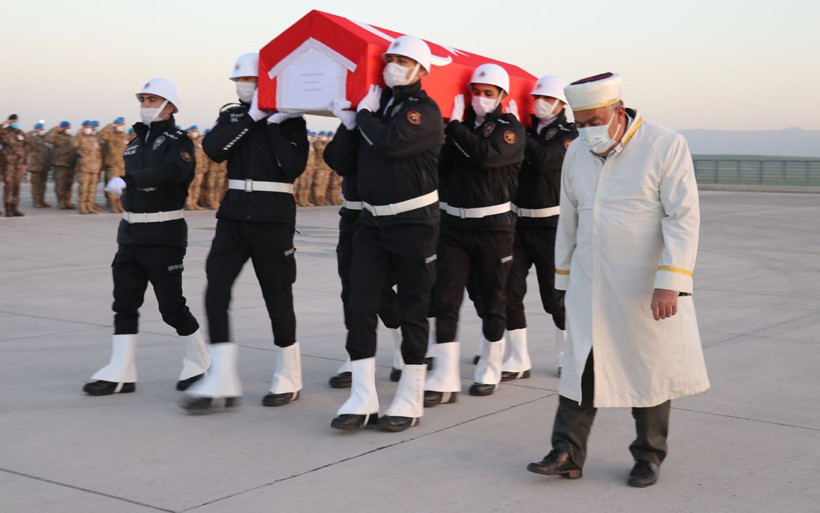 Şehit Özel Harekat Polisi Veli Kabalay memleketi Denizli'de son yolculuğuna uğurlandı - Resim: 2