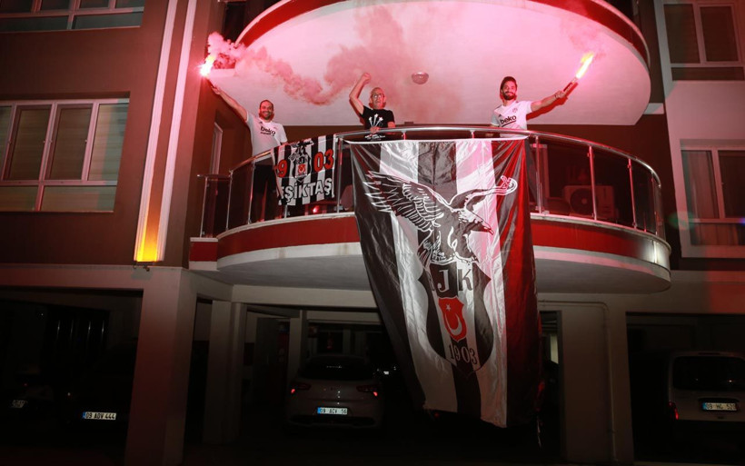 Şampiyonluk sevinci kısıtlama dinlemedi Beşiktaş taraftarları sokaklarda kutlama yaptı - Resim: 2