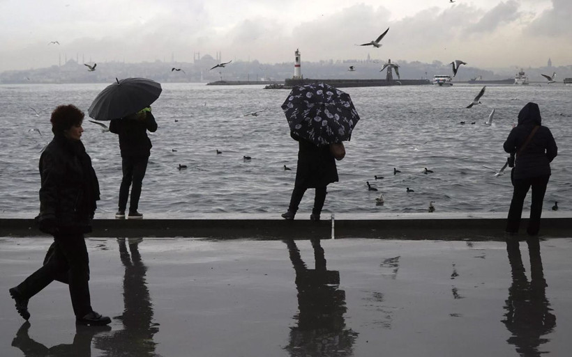 İstanbul da listede hava sıcaklığı artıyor ama! Meteoroloji kritik uyarı yaptı: Sağanak yolda - Resim: 4