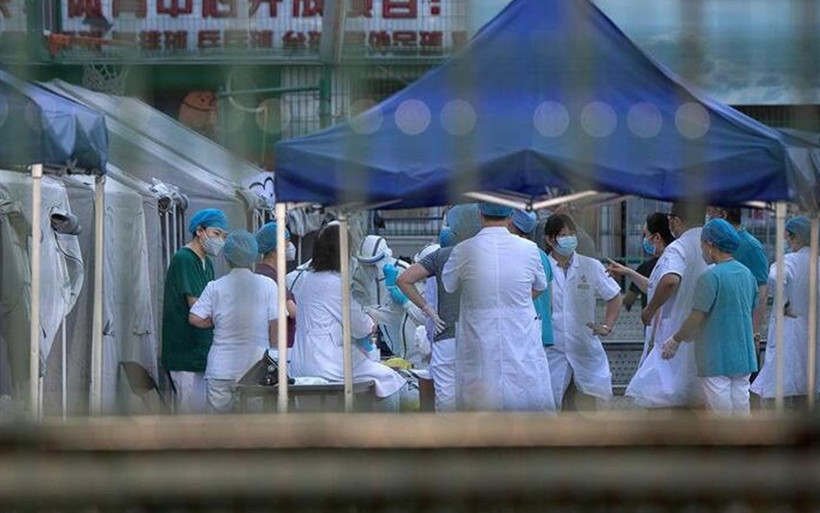 'Virüs insan yapımı' deyip Çin'den kaçmıştı! O viroloğun sözleri dünyayı bir kez daha sarstı - Resim: 3