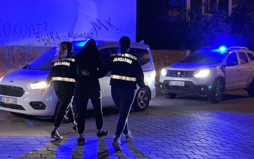 Kayseri'de 16 yaşındaki kız evli adamla kaçtı! Online oyunda tanıştılar - Resim: 4