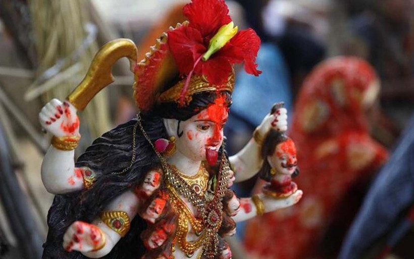 Virüse 'çare' için tapınak kuruldu! Hindistan'da koronaya tapıyorlar - Resim: 2