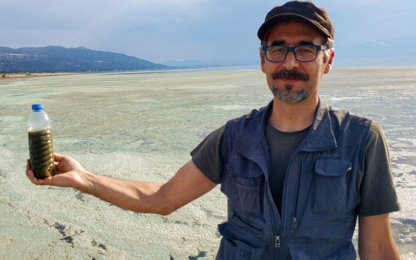 Burdur Gölü'nün rengi değişti halk panikledi! Nedeni belli oldu - Resim: 2
