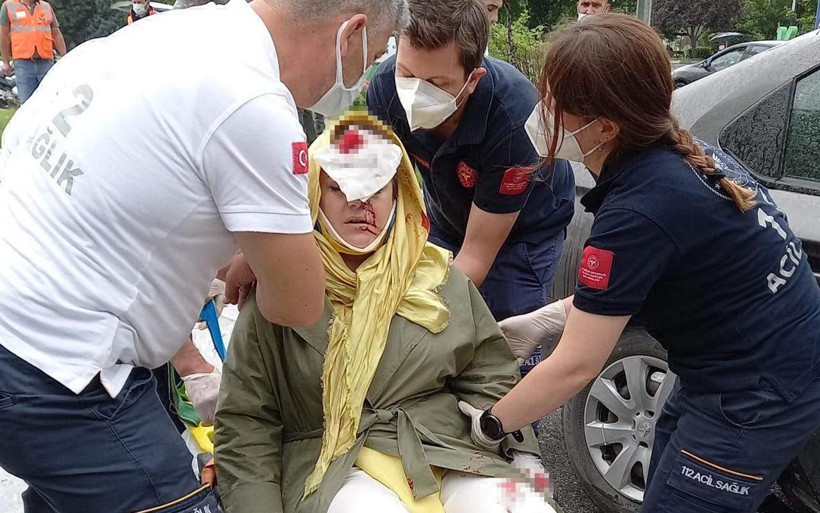 Ahmet Davutoğlu'nun konvoyu kaza yaptı! Yardımcısı Sema Silkin Ün ile 1 çocuk yaralı - Resim: 3
