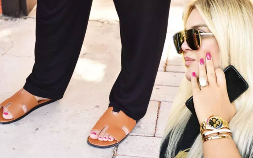 Selin Ciğerci'nin saati ve terliği servet değerinde! Dudak uçuklatan fiyat - Resim: 1