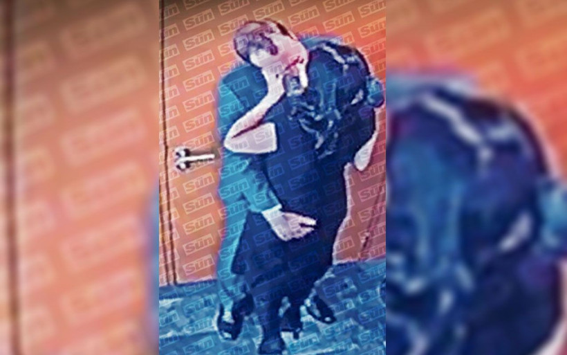 Karısını aldatan İngiliz bakan dudak dudağa yakalandı - Resim: 3