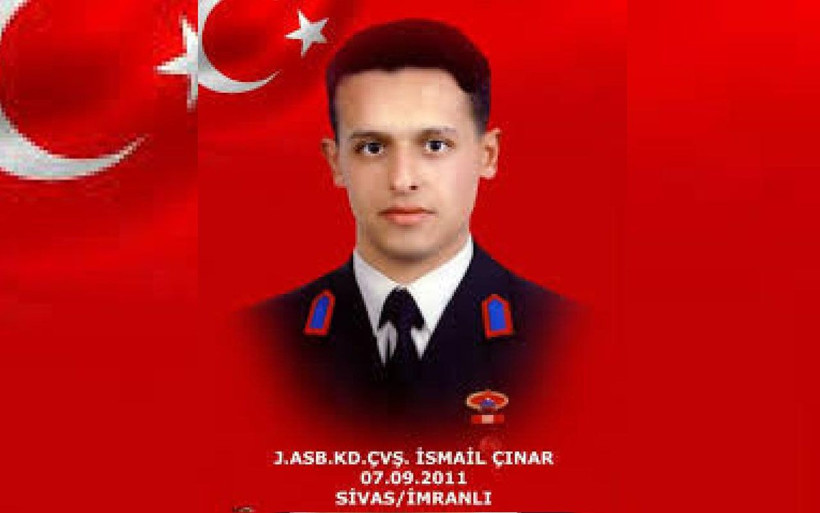 Sivas'ta şehitler için dev Türk Bayrağı yapıldı! 32 gün sürdü 138 ton taş kullanıldı - Resim: 2