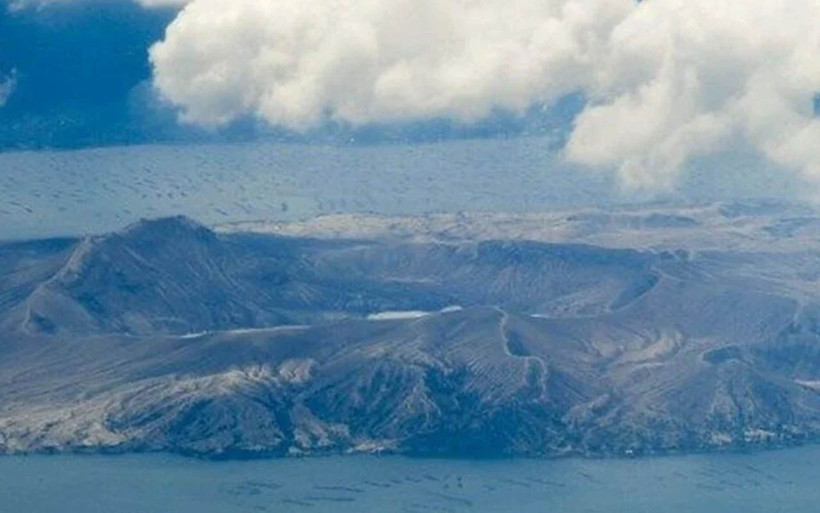 Taal Yanardağı patladı patlayacak! Filipinler'de binlerce kişi tahliye ediliyor - Resim: 1