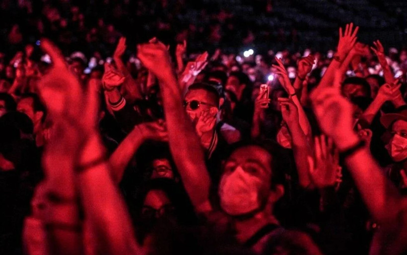 Paris'te 4 bin kişilik konserle Covid-19 denemesi! Veriler açıklandı kaç kişi virüs kaptı? - Resim: 2