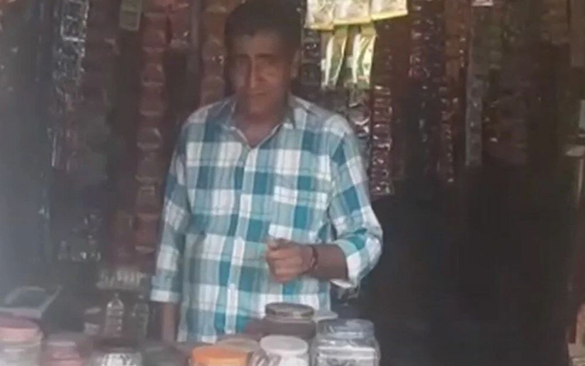 Yılda 300 gün uyuyan Hindistanlı! Uykudayken nasıl beslendiği merak uyandırdı - Resim: 3