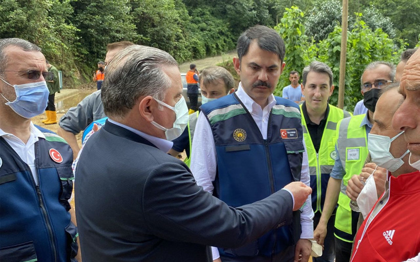 Bakanlar Soylu, Kurum ve Karaismailoğlu selin olduğu Güneysu'da - Resim: 4