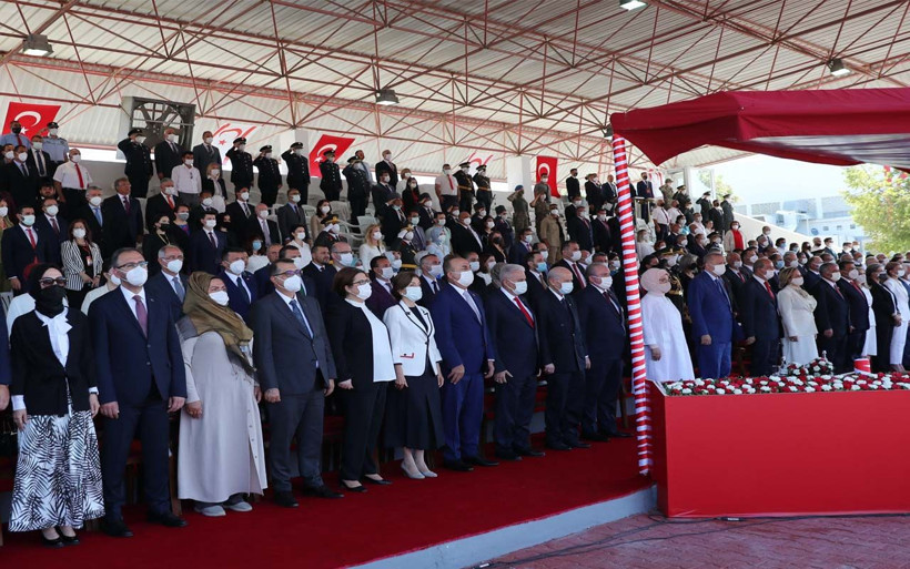 Erdoğan Barış Harekatı yıl dönümü törenlerine katıldı - Resim: 1