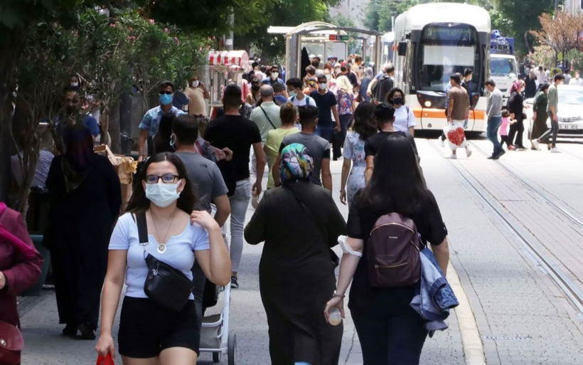 Bilim Kurulu Üyesi Prof. İlhan'dan 4. dalga uyarısı! 'Aşısızlar pandemisi' kapıda - Resim: 4