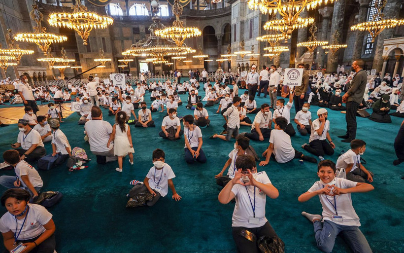 39 ilçeden onlarca çocuk katıldı Ayasofya Camii'nde Yaz Kur'an kursları kapanış programı - Resim: 1