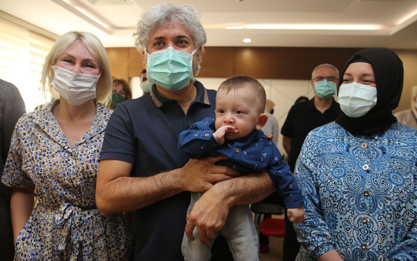 Ölüden rahim nakliyle doğdu! 'Ömer Özkan' bebek doktorunun kucağında - Resim: 1