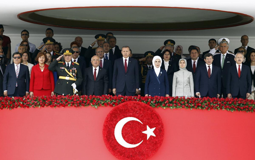 Erdoğan'ın eli havada kaldı! Protokol buz kesti - Resim: 4