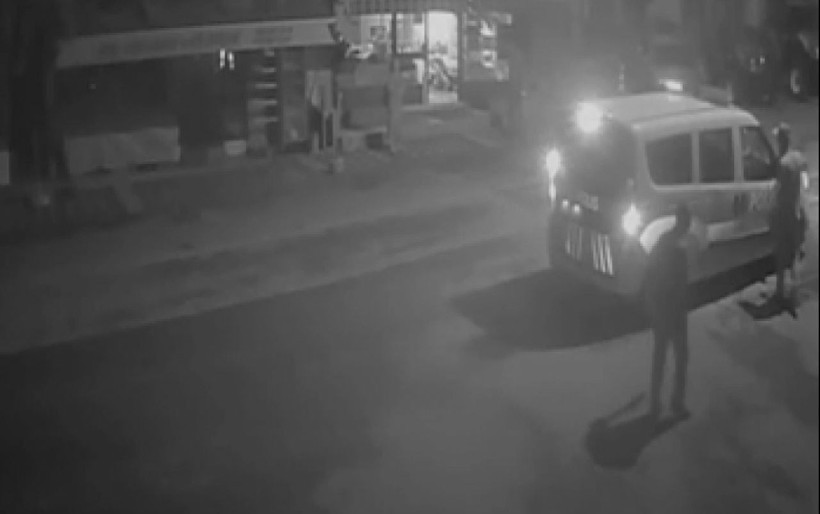 Bolu'da dehşet anları! Cinsel saldırıya uğrayan kadın çıplak halde sokağa kaçarak esnafa sığındı - Resim: 3