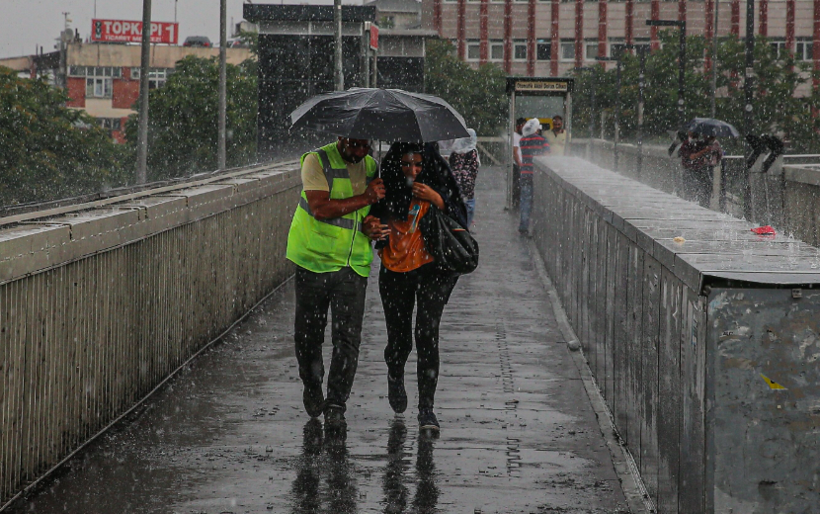 Meteoroloji daha bitmedi dedi duyurdu! Düzce için tehlike geçmedi geliyor - Resim: 1