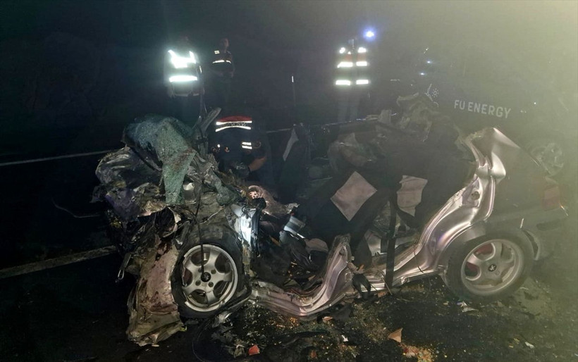 Kütahya'da düğün dönüşü feci kaza! Yeni evlenen imam ve eşi hayatını kaybetti - Resim: 1