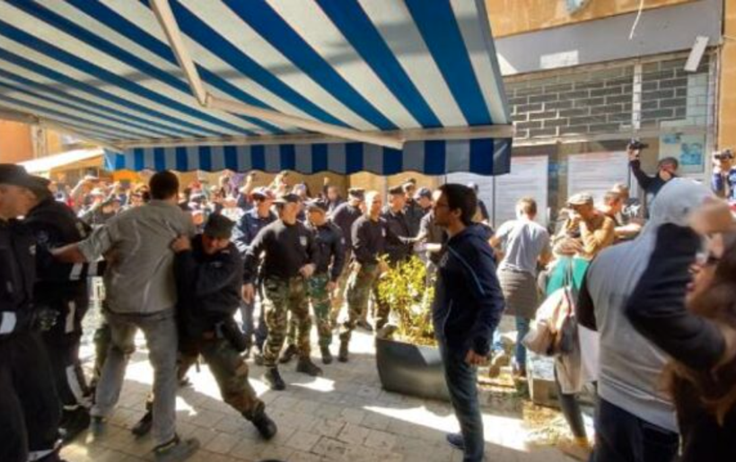 Rum yönetimi kapıları kapattı! Eylem yapan Kıbrıslı Türklere biber gazı sıktı - Resim: 2