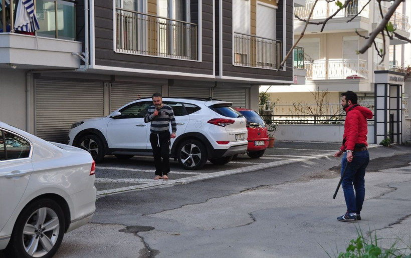 Antalya'da dehşet! Babasını öldürdü annesini yaraladı sokakta dehşet saçtı - Resim: 4