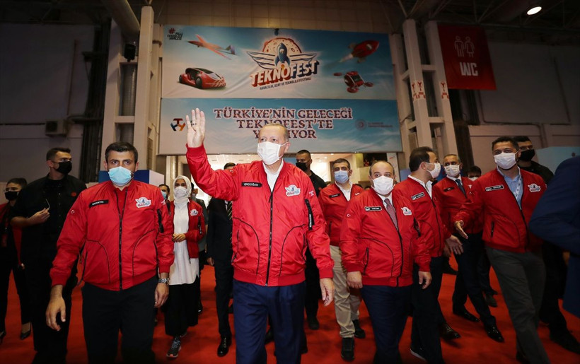 Cumhurbaşkanı Erdoğan'ın Türk bayrağı hassasiyeti - Resim: 3