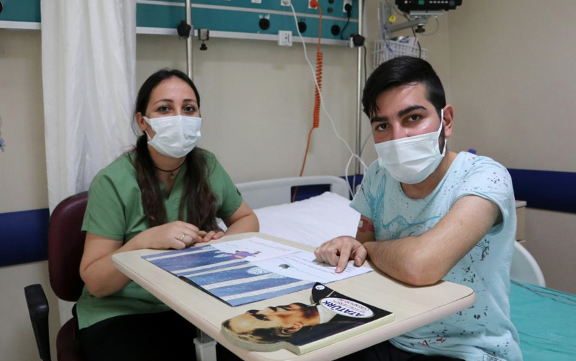 Adana'da 23 yaşındaki Emrullah’ın ilk öğretmeni Dilek hemşire oldu - Resim: 2