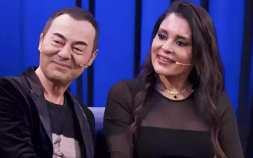 Serdar Ortaç yıllar sonra "Karabiberim" klibinin oyuncusu ile buluştu - Resim: 1