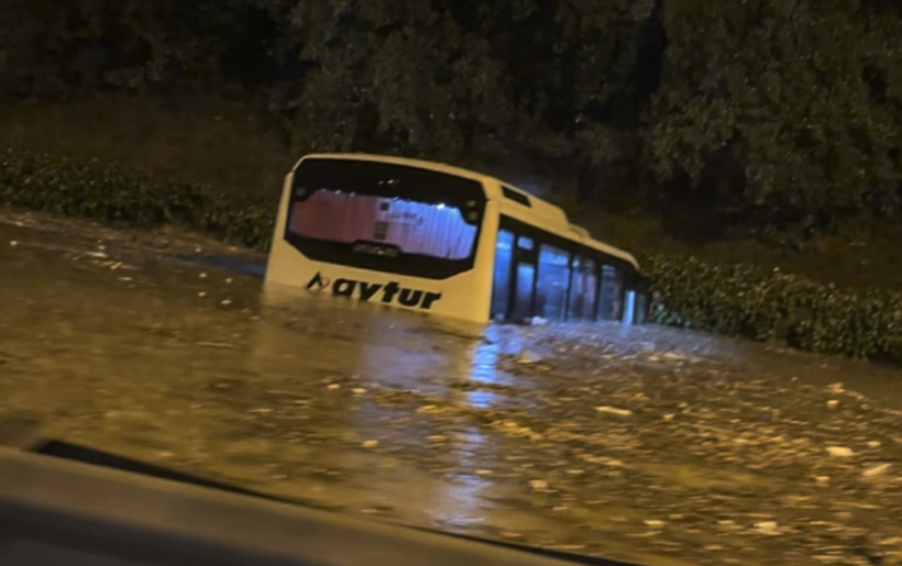 41 yılın afeti İstanbul'u vurdu, böylesi ilk kez oldu! Film sahnesi değil hepsi gerçek - Resim: 20