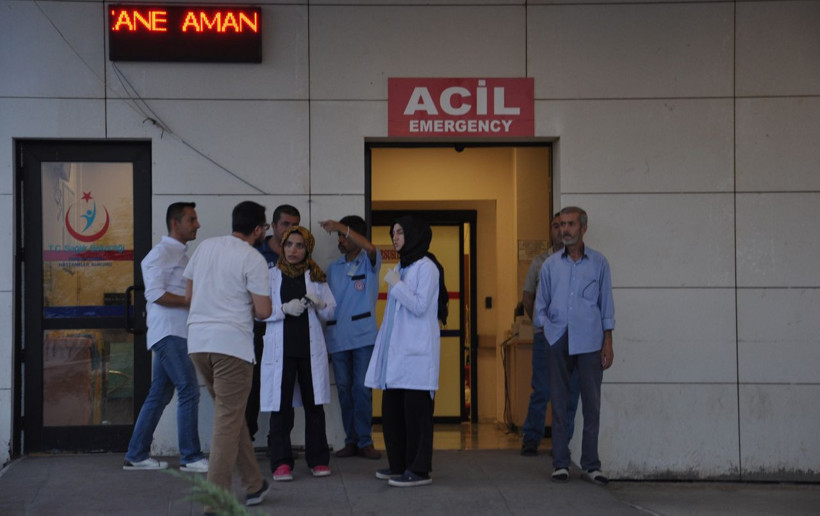 Gaziantep'te düğünde bıçaklı kavga 9 yaralı - Resim: 3