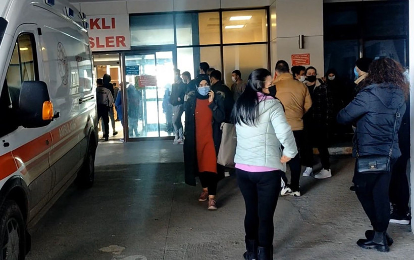 Edirne'de koronavirüs test kuyruğunu gören gözlerine inanamadı - Resim: 1