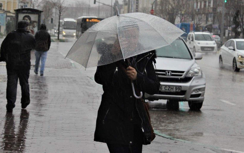 Yağmur bir geldi pir geldi İstanbullular dikkat! Meteoroloji verileri diyor; 58 saat sürecek! İşte son uyarılar... - Resim: 3