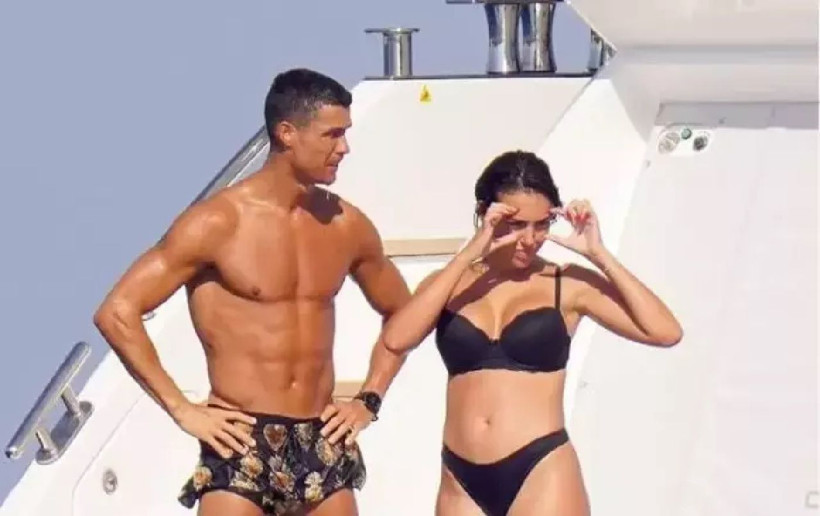 Ronaldo'dan çocuklarının annesine sürpriz hediye... - Resim: 3