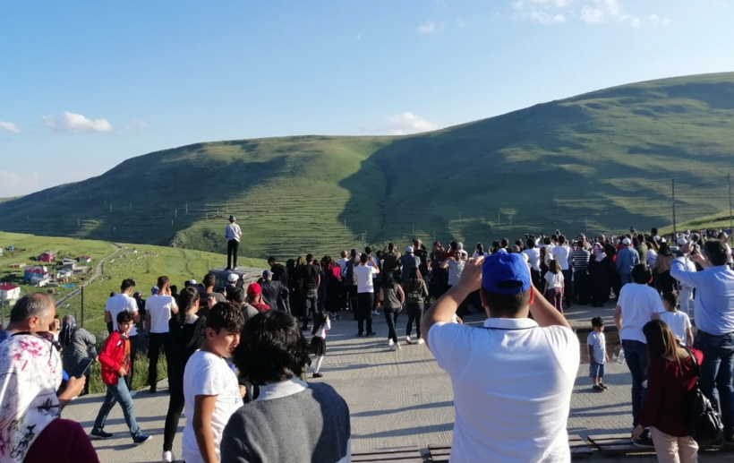 Ardahan Karadağlar'ın eteklerinde Atatürk silüeti belirdi! Herkes bir anda telefonlarına sarıldı - Resim: 1