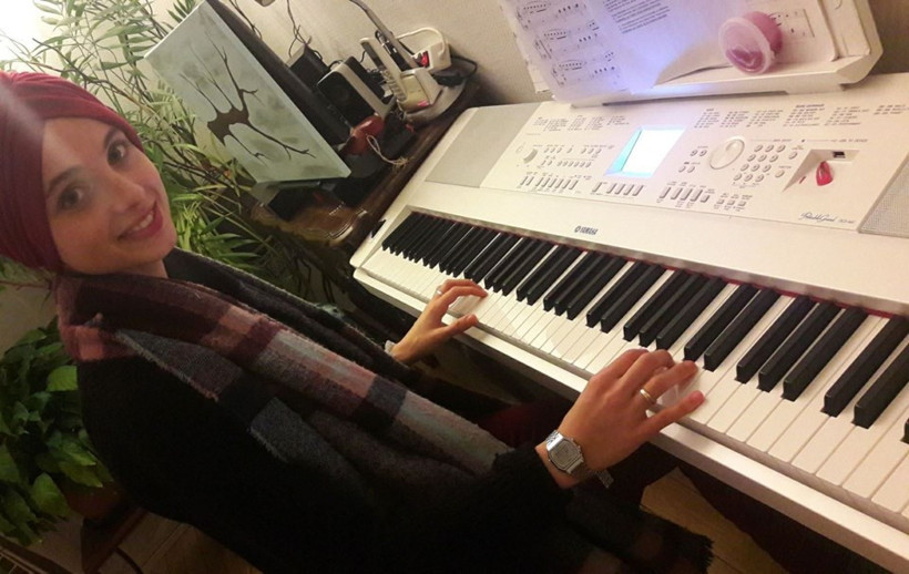 Başörtülü kız daha fazla dayanamayıp yarışmadan çekildi - Resim: 4