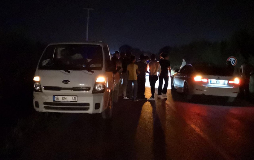 Bursa'da baba kazada yaralananların çocukları olduğunu görünce sinir krizi geçirdi - Resim: 2