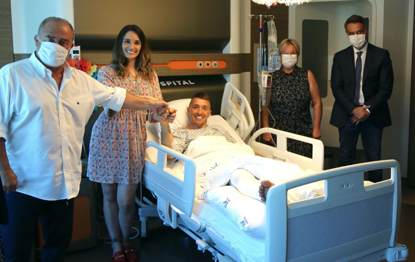 Muslera'ya eşinden hastanede doğum günü sürprizi - Resim: 1