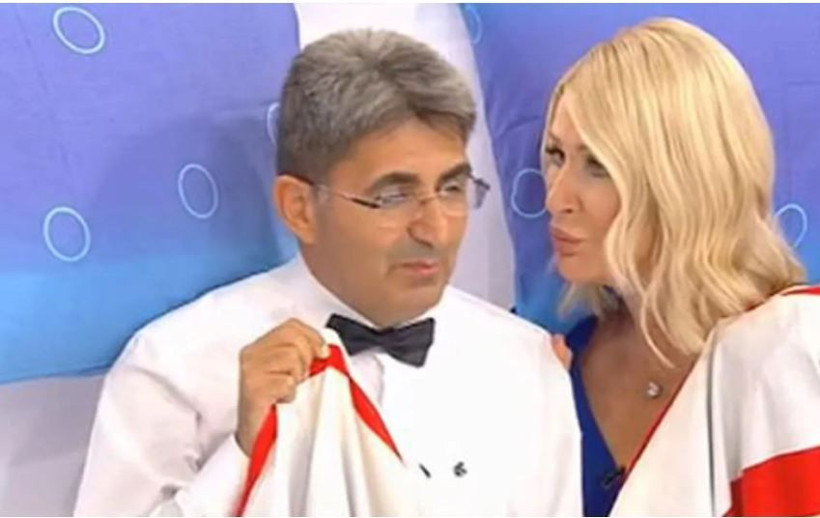 STAR TV Sabahın Sultanı Seda Sayan uzmanla yatağa girdi... - Resim: 2