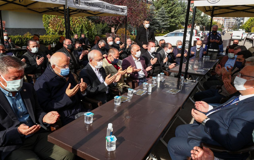 Kemal Kılıçdaroğlu Başak Cengiz'in evine gitti Taziyede Lütfü Türkkan eleştirisi - Resim: 4