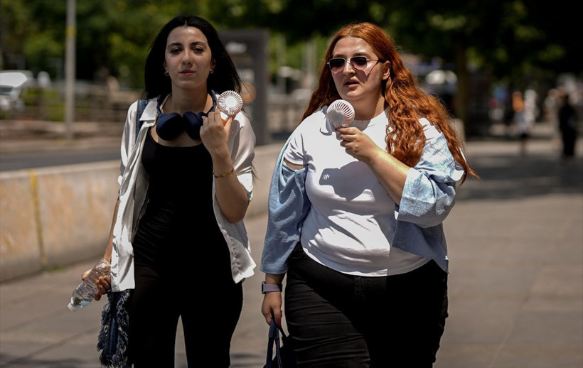 Son hava durumu tahmini çıldırttı! Fena sıcaklar geliyor, dal kıpırdamayacak AKOM da uyardı - Resim: 2