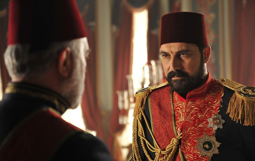 Ünlü oyuncu ölümden döndü Payitaht Abdülhamid setinde korkutan kaza - Resim: 1