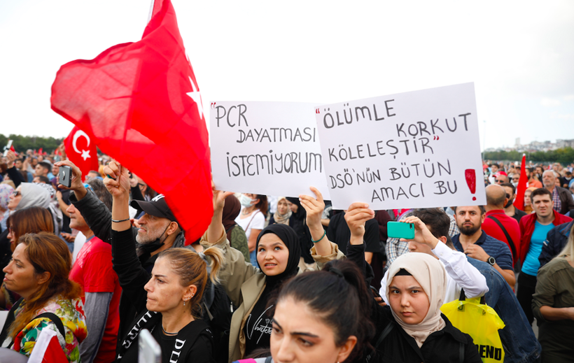 Koronavirüs aşı karşıtları 'Büyük Uyanış mitingi' için Maltepe'de buluştu! Cumhurbaşkanı Erdoğan'a One Minute çağrısı - Resim: 3