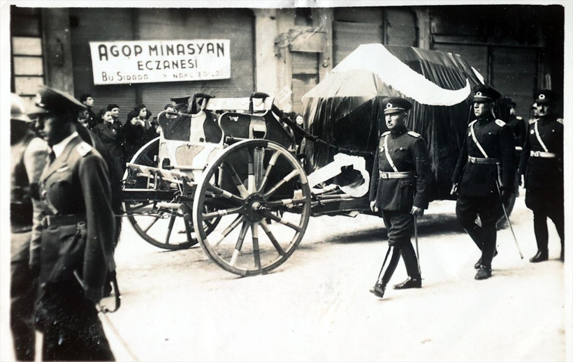 Ulu Önder Atatürk'ü vefatının 84. yılında özlemle anıyoruz! Mirası sahipsiz kalmayacak - Resim: 1