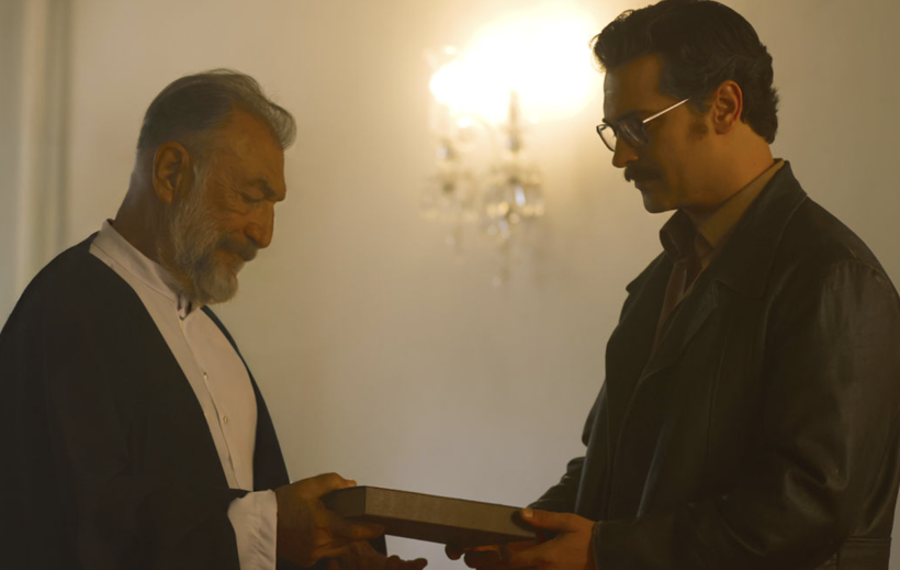 Çağatay Ulusoy'un bir özelliği daha ortaya çıktı! Rolü için ebru dersi aldı... - Resim: 3