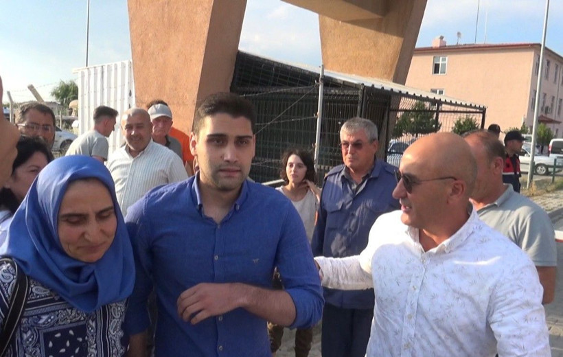 Kadir Şeker'den tahliye sonrası ilk açıklama: Annemin gözyaşlarını sebepsiz yere akıtanlar... - Resim: 1